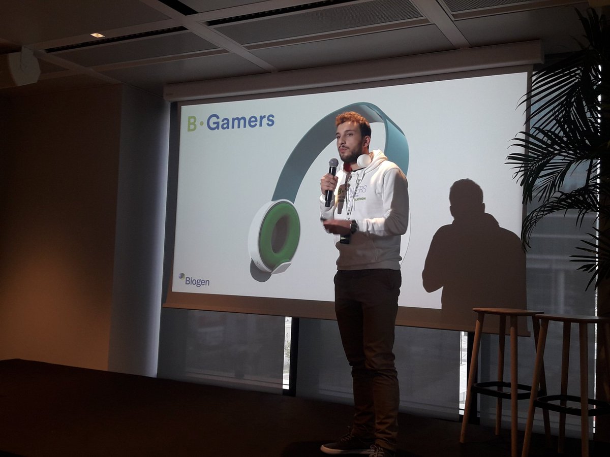 wireditalia's tweet photo. #BScrappers punta invece sulla tecnologia con un sistema per camuffare la fisioterapia, grazie all'Ai più soluzioni per medici e fisioterapisti grazie a una dashboard innovativa 
#BPioneers #SMAhackathon https://t.co/qpHnr2fl1J