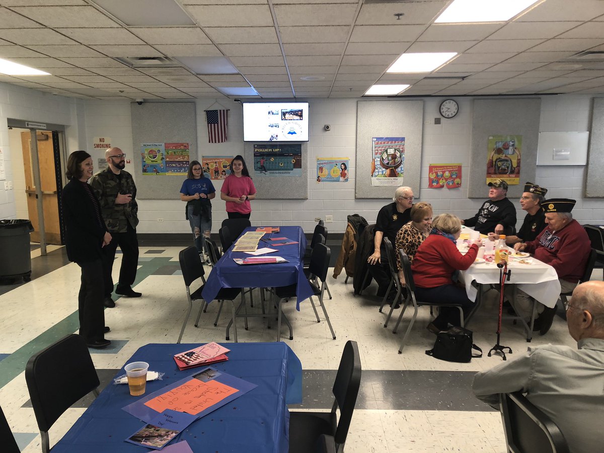rivergrove85_5's tweet photo. The #rgroyals are proud to celebrate our principal Mr. Wiley for his service in the Army. Thank you for your lifelong commitment to keeping us safe! #WeAreRG honors you on Vererans Day! #ThankAVeteran https://t.co/C0NGOqeHlE