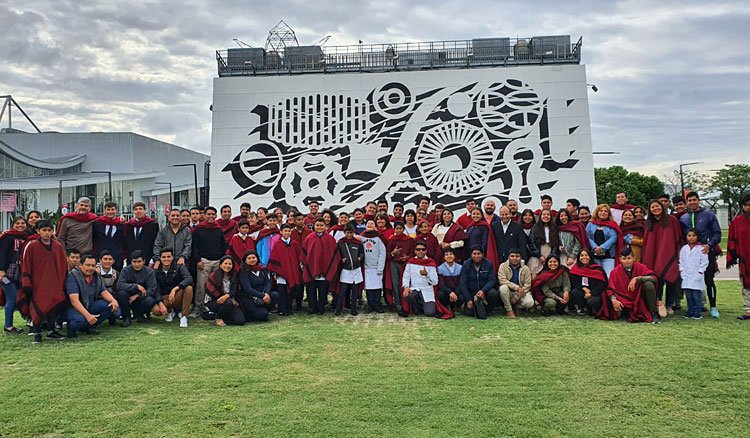 U.F.I.De.T.   RECONOCIDO EN LA FERIA NACIONAL DE INNOVACIÓN EDUCATIVA
dges-sal.infd.edu.ar/sitio/u-f-i-de…
<a href="/EJaureguis/">EnriqueJaureguis</a>
<a href="/epinikas/">Elsa Pinikas</a>
<a href="/DiegoDiegolomo/">Diego López Morillo.</a>
<a href="/MEducacionSalta/">Ministerio de Educación de Salta</a>
@prensaescuelas
<a href="/BenjaminSalta/">Benjamín Beltrán</a>
<a href="/marielaesquiu/">Mariela Esquiú</a>