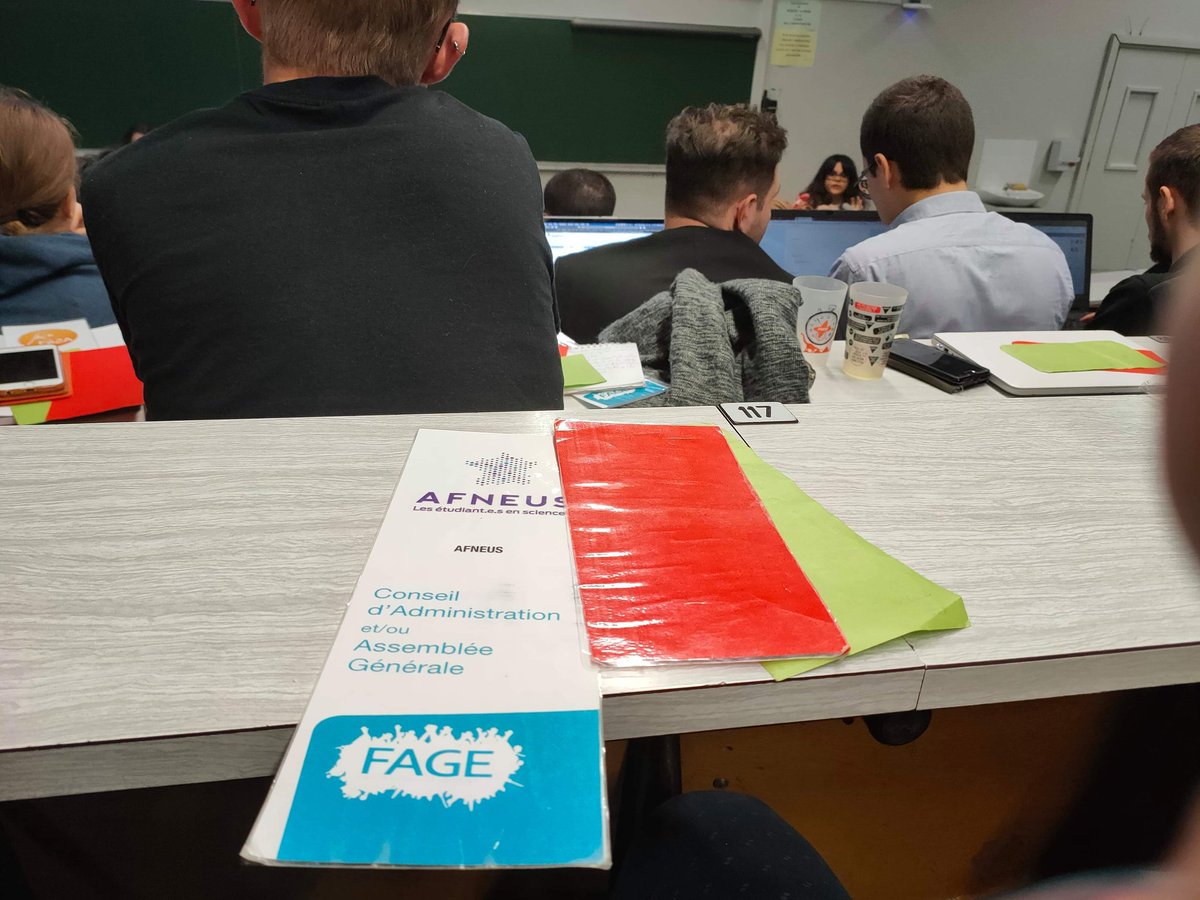L'AFNEUS est aussi présente ce week-end au Conseil d'Administration de @La_FAGE pour discuter de la politique générale du bureau fraîchement élu !
Cc @lafaep @Camille_AFNEUS @FCanville