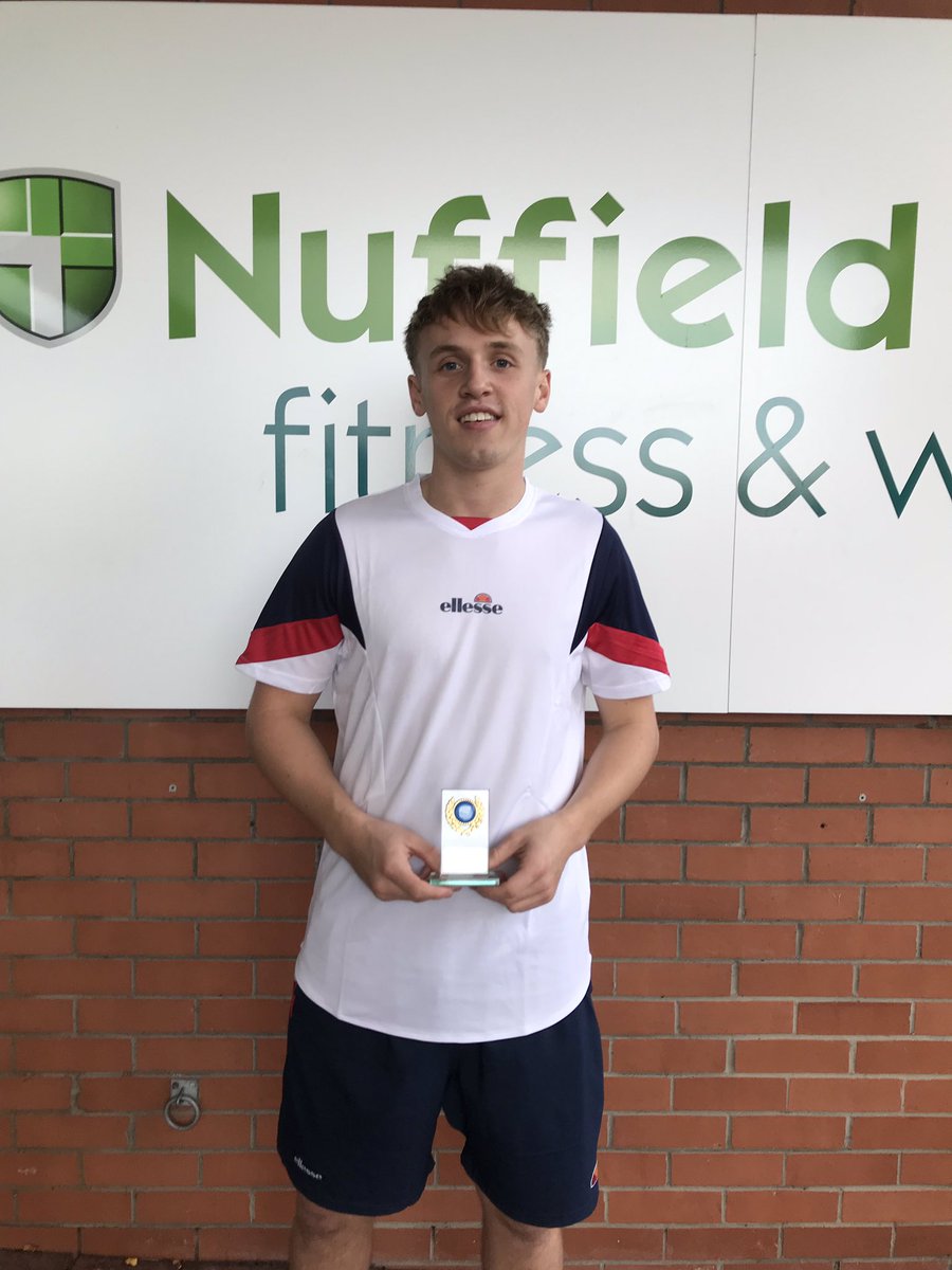 finn_murgett's tweet photo. @UKellesse🏆🏆 https://t.co/st1deJ43Mg