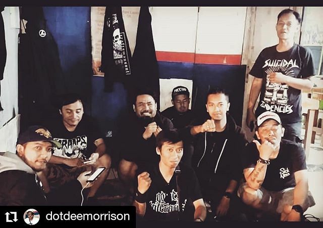 harakiripunks's tweet photo. #Repost @dotdeemorrison
• • • • • •
We are still stand @purnaroots.official#punkbdg #melodicpunk #harakirimelodic https://t.co/KofpyB5gvt