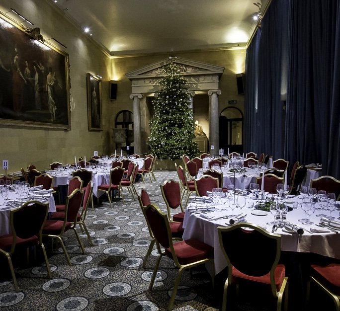 Less than a month till Santa pays us a visit in The Sculpture Gallery, a wonderful family event to get you in the Christmas spirit to book contact 01525 292172 ow.ly/v2Ix50x3Fdm

#events #christmas #santa #Elf #festive #turkey #family #event #woburn #miltonkeynes #gift