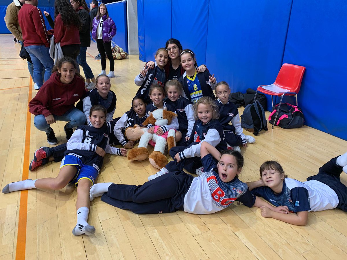 cbgetafe's tweet photo. ⛹🏽♂️ Benjamín Fem. cierra acta frente a @basketveritas 60-10. "Mucho más movimiento de balón y jugando en equipo pero tenemos que estar más concentradas en defensa. Tenemos mucho trabajo por delante. A seguir 💪🏼" #PequesAlPoder https://t.co/6gNKb4vqeb