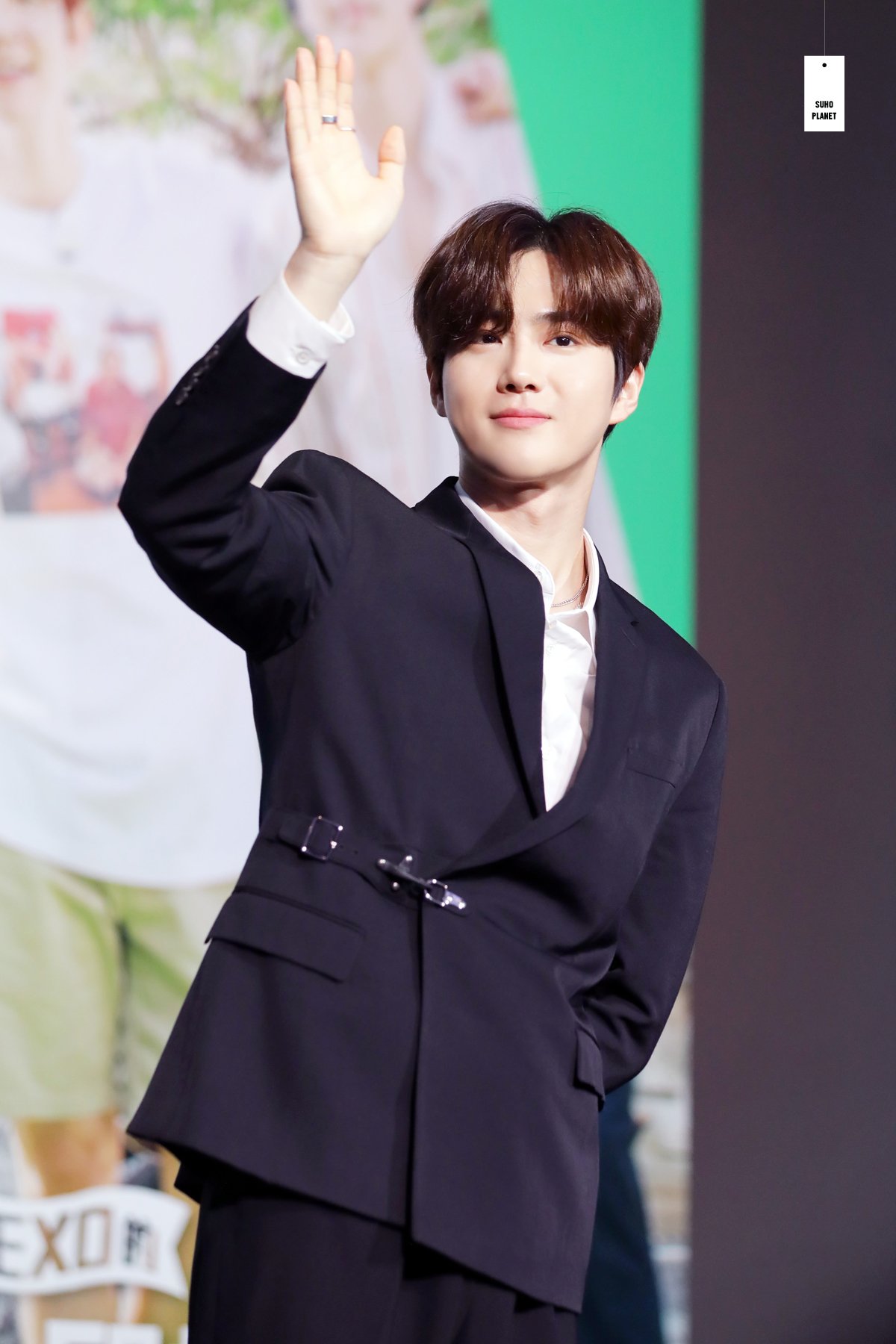 Suho EXO