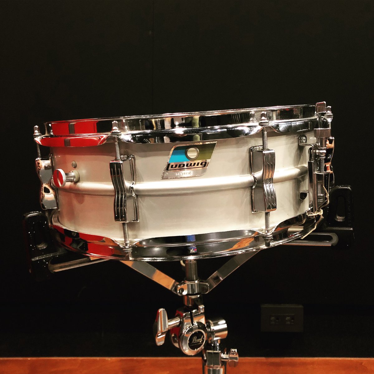 tatoo_guy's tweet photo. 1970'sアクロライト買ったった
#ludwig #lm404 #アクロライト #スネアドラム https://t.co/JfMnKhXWrY