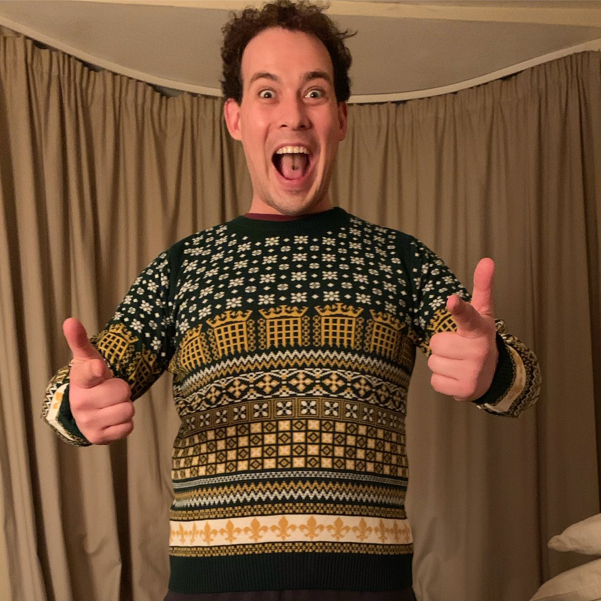 webl1989's tweet photo. My joy at an early Xmas present from @trysterones - my very own @HouseofCommons festive jumper 😍#festiveaf #commonspeople https://t.co/rc2SxEtuHb