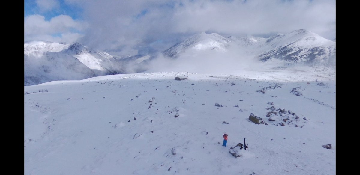 pablotootools's tweet photo. Así está hoy @portepuymorens
Divino
#noworkingonpowderdays
#meteo
@alexmegapc https://t.co/fr9JfuvK5H