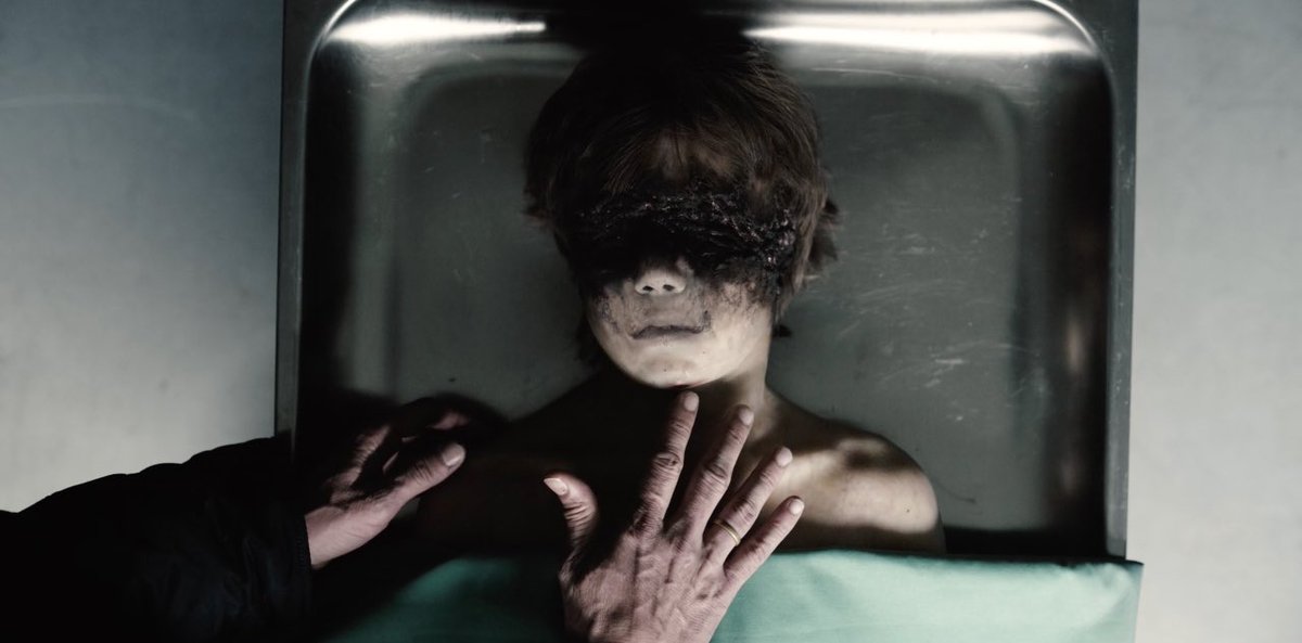 Also on November 8th, Ulrich found out that the dead boy they’ve found in the woods is Mads.