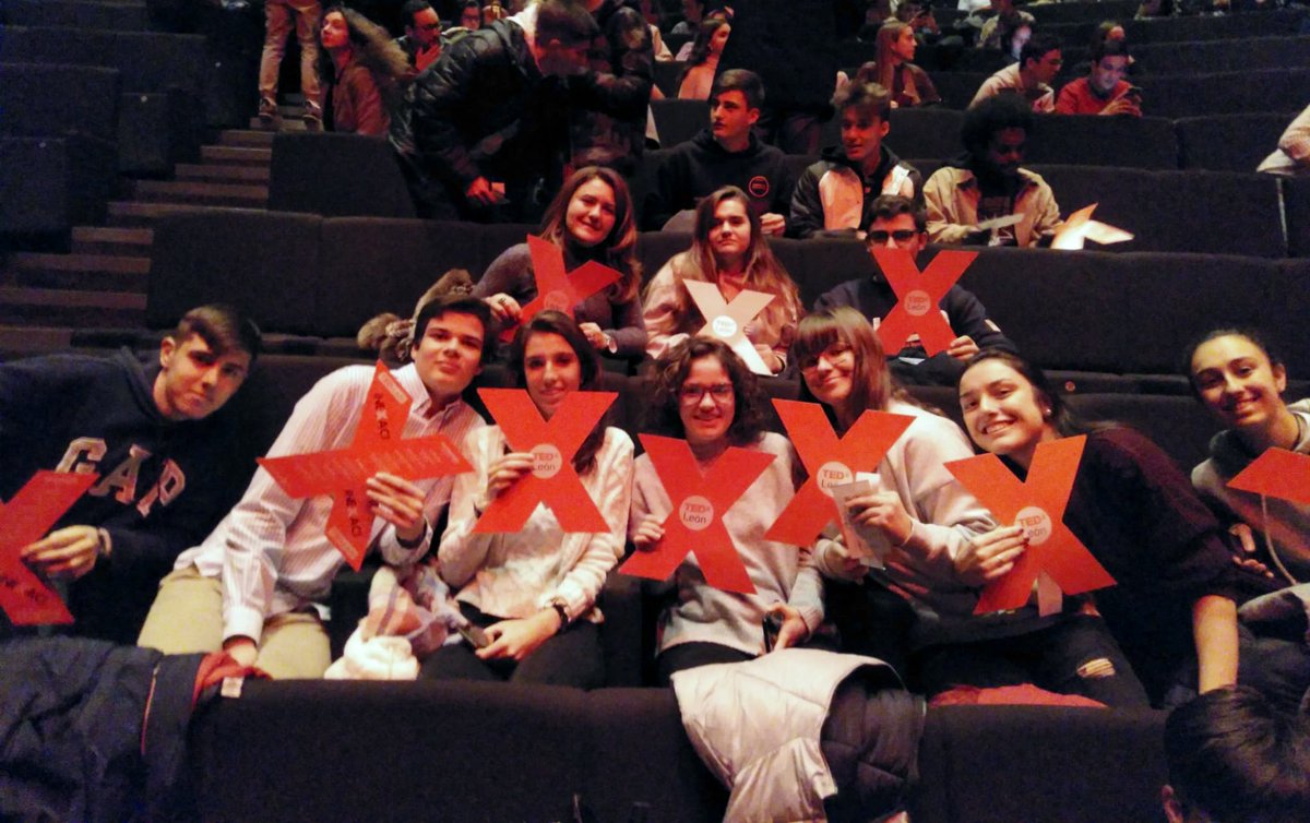 CCVirgenBlanca's tweet photo. Alumnado de Economía de Bachillerato asisten en el
📍Auditorio de León al evento #TEDxLeon con diez conferencias bajo el nombre #IneXacto
#CCVirgenBlancaLeón #leonesp
#Emprendimiento @FundEducere https://t.co/apbjnyWLwk