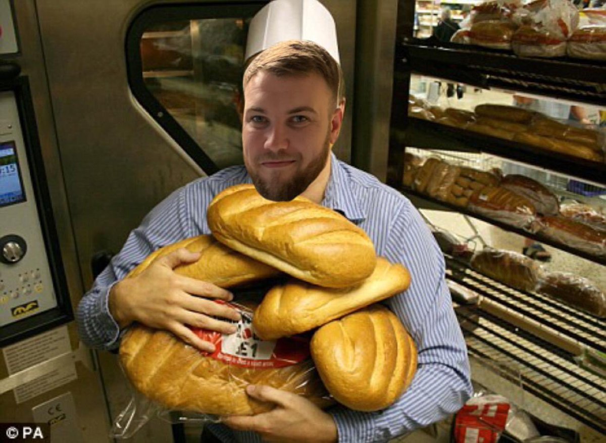 tom_fear's tweet photo. @DarthMoon81 @MN_RFC Who needs bread @DarthMoon81 https://t.co/2AjLu7jrAb