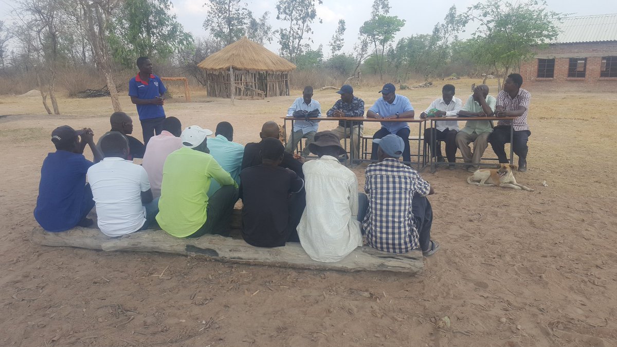 TembaMliswa's tweet photo. Met with villagers from Makwiro at Makwiro Primary School. We have a new school block which we have agreed to tile and complete before the rainy season really starts. #DevelopmentCheteChete https://t.co/hSS74li3rJ