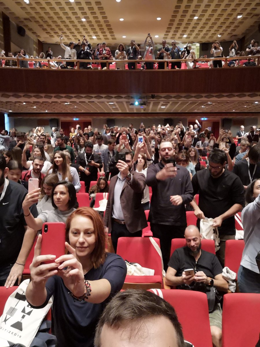 invanestoras's tweet image. #digitized19 selfy without self