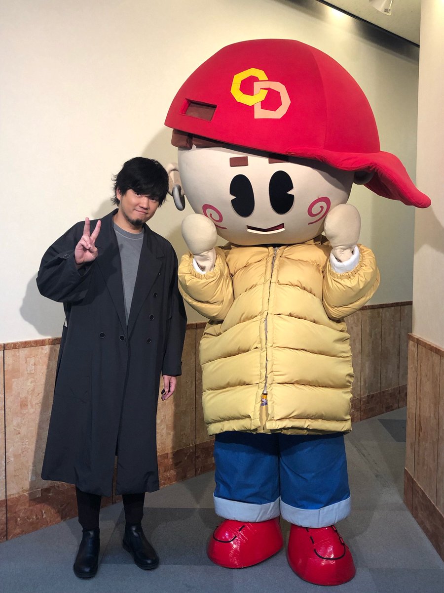 hata_official's tweet image. 「#CDTV」 最後までご覧頂きましてありがとうございました‼️
今回のエンディングは「みたらしとあんこ、食べるのはどーっちだ？」の巻でした🍡
🍌早食いに続いての食べ物ネタ🤣ネ

ということで…
NewSG「#RaspberryLover」よろしくお願いします‼️

🎧motohirohata.lnk.to/RaspberryLover

#秦基博