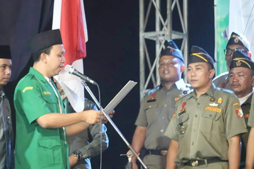 RijalulAnsorBlr's tweet photo. Selamat dan Sukses atas Pengukuhan Satkorwil Banser Jawa Tengah, dalam rangkaian Kemah Bhakti III 2019 PW GP Ansor Jateng di Pantai Bandengan Jepara, Sabtu (9/11/2019).

#KemahBhakti2019
#KemahBhaktiBanserJateng https://t.co/SzEzFD6hG3