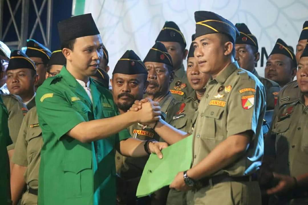 RijalulAnsorBlr's tweet photo. Selamat dan Sukses atas Pengukuhan Satkorwil Banser Jawa Tengah, dalam rangkaian Kemah Bhakti III 2019 PW GP Ansor Jateng di Pantai Bandengan Jepara, Sabtu (9/11/2019).

#KemahBhakti2019
#KemahBhaktiBanserJateng https://t.co/SzEzFD6hG3