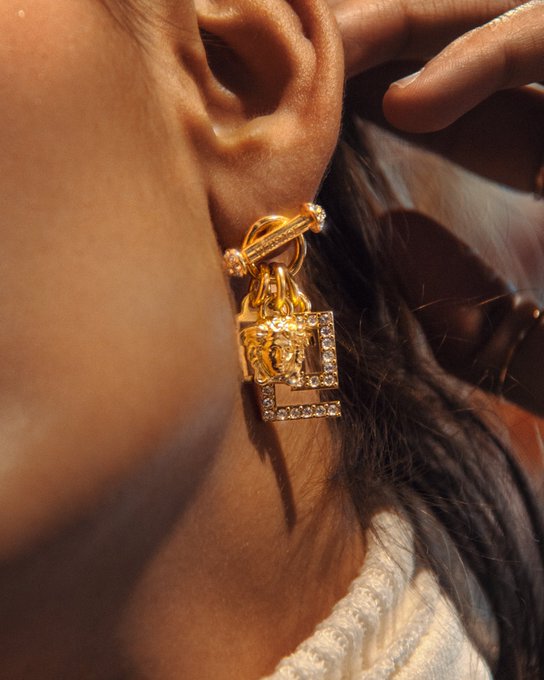 #ootd 🔥 https://t.co/Daf8OJiJF3<a href="/tag/ootd"class="tags">#ootd</a>