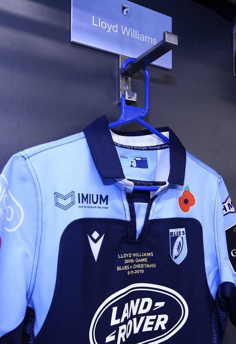 Congratulations to  <a href="/LloydWilliams_/">Tomas Williams</a> for his 200th game in a <a href="/cardiff_blues/">Cardiff Blues</a> shirt. #strengththroughunity #200club