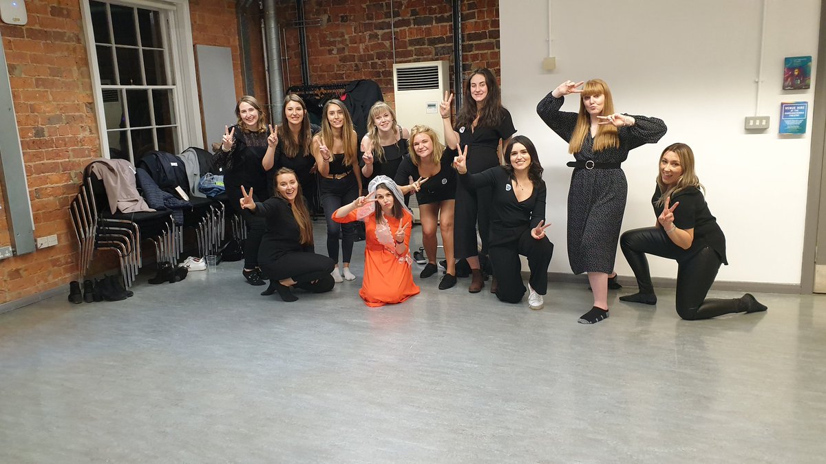 What wonderful ladies I got to teach for Abbi's #spicegirls themed #henparty in #Leeds! You did a phenomenal job! <a href="/CheerleadingCo/">Cheerleading Company</a> #dance #party #Henpartyideas #CheerCohens #hendo #besthen #spiceupyourlife #stop #wannabe