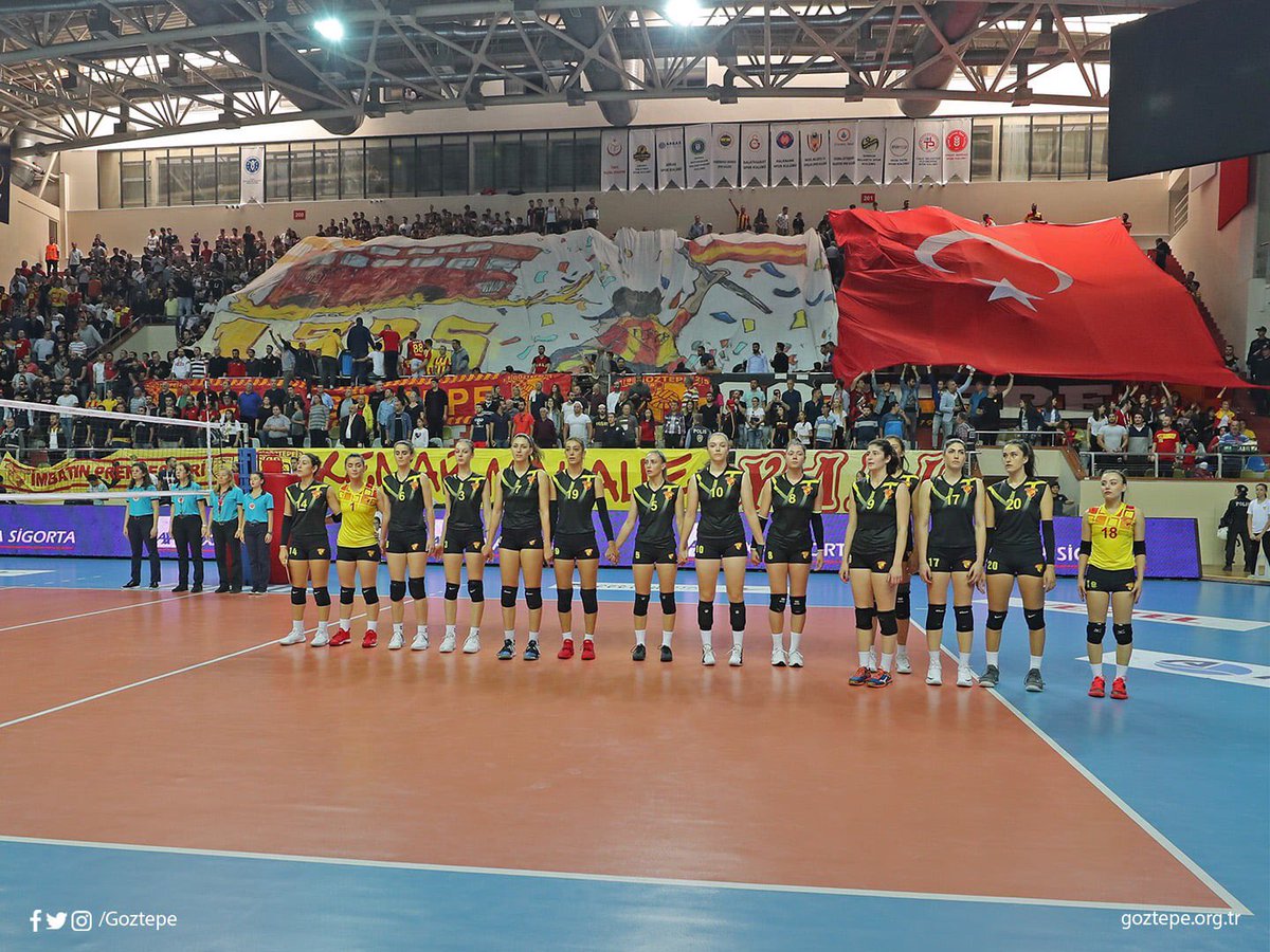 goztepetv1925's tweet photo. #Voleybol:Göztepe’miz 3-2 karşıyaka 
Gelenek Sürüyor 2 Avans 3’te Biter 
Tebrikler  İmbatın Prensesleri
#Göztepe #GöztepeTv https://t.co/B3ffUXmFPh
