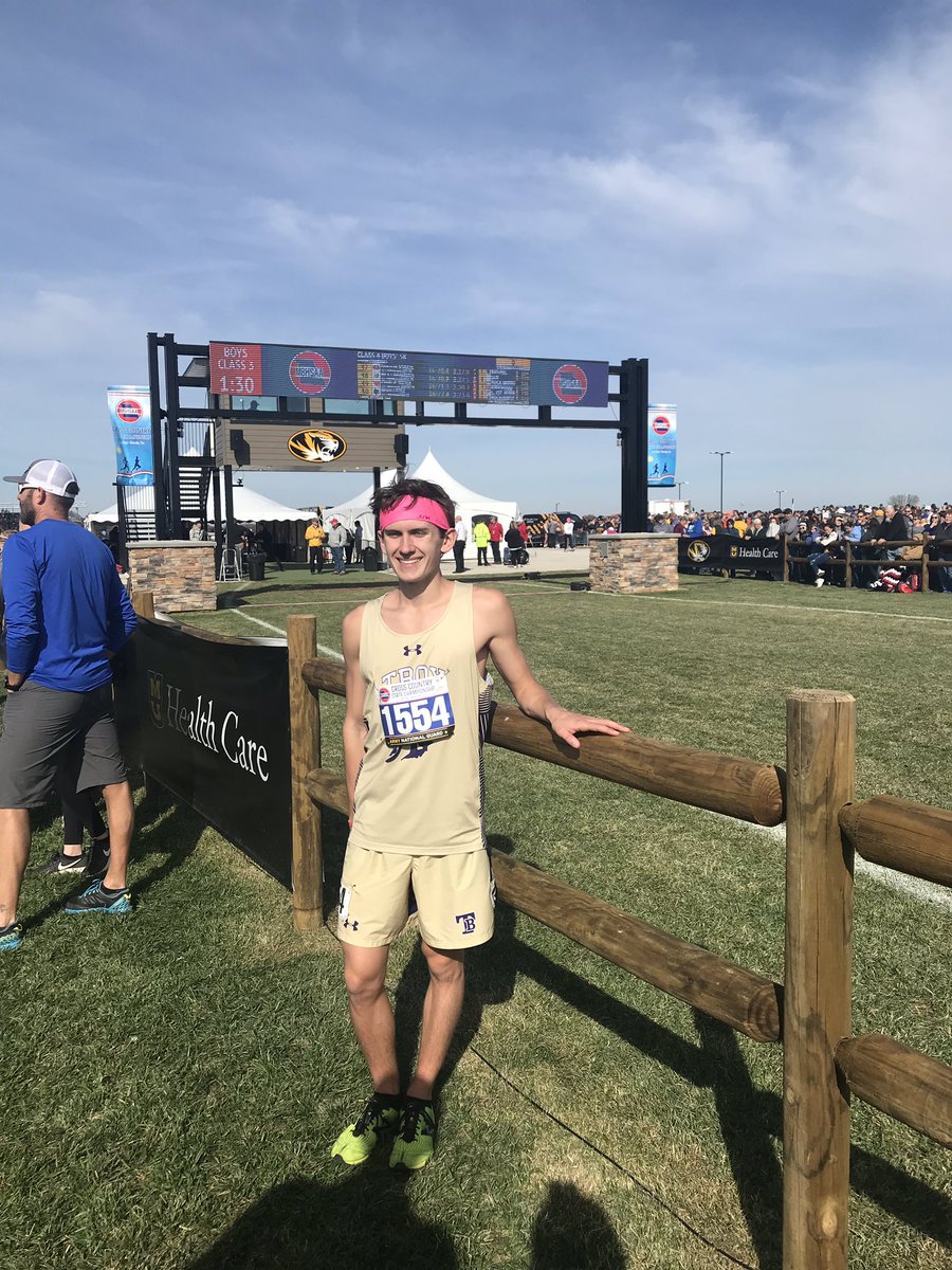 Congrats to Brody Orf on not just an amazing race but a fantastic season! Today he ran a PR of 16.48.9!