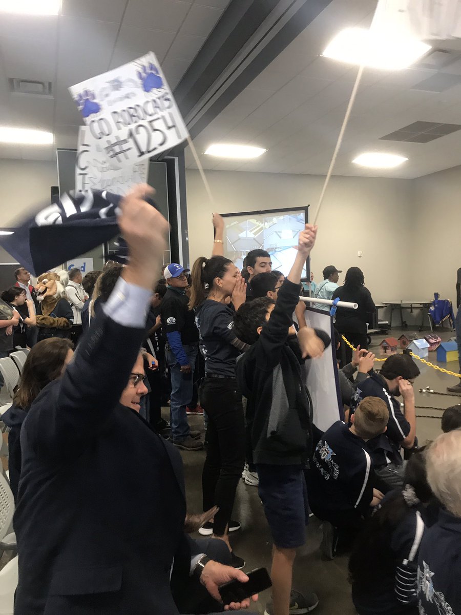 Shout out to our superintendent Dr. Smith for supporting our ccisd Robocats and WIRED robotics teams by coming out to competition today!  <a href="/BESTRobotics/">BEST Robotics, Inc</a> #OffTheGrid2019 #Bestrobotics #CCISD