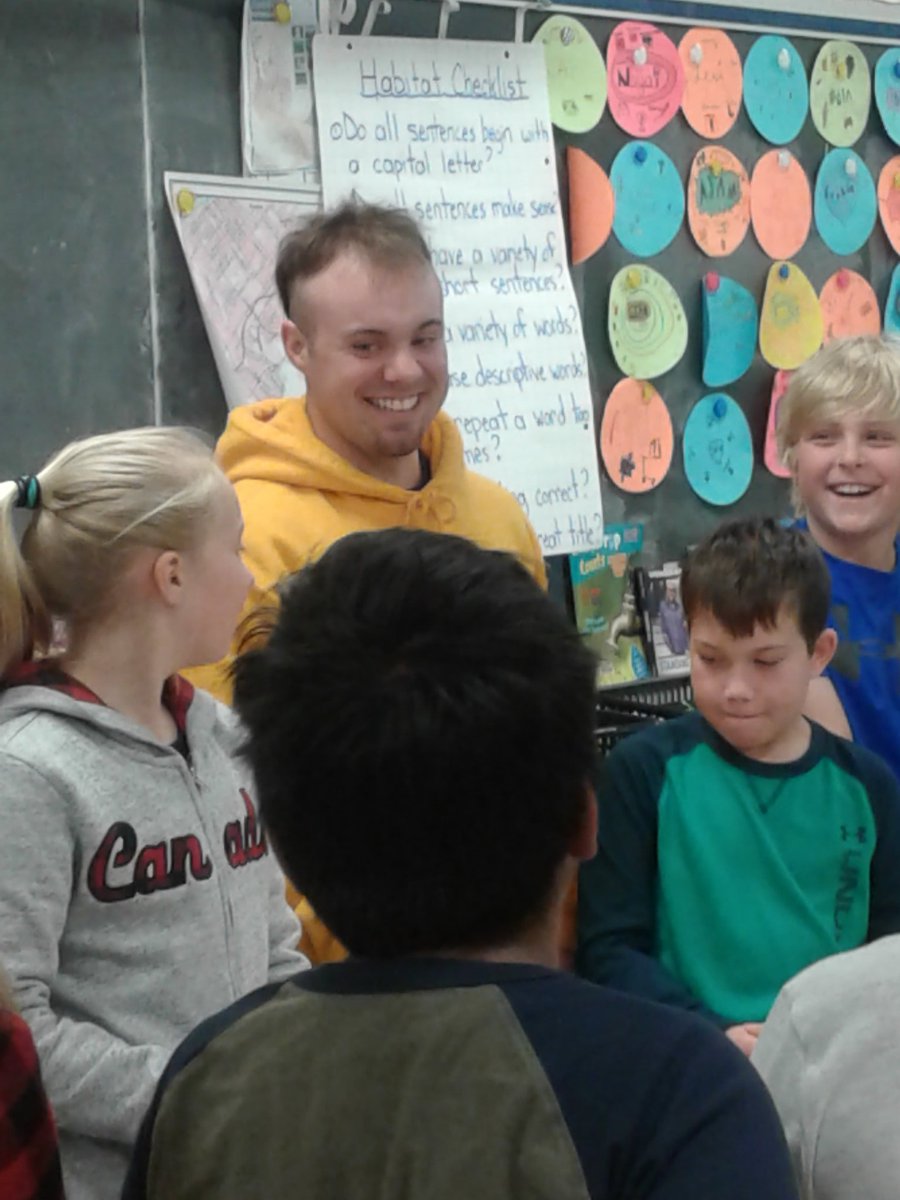 Had such a fun time learning how to draw from <a href="/ZIGGYS_COMICS/">ZIGGYS.COMICS.GUELPH</a> with my Ss!!  Students learned a ton and were VERY engaged for the 3 hour workshop!!! #comebackanytime #passionateartist #talented <a href="/ugdsb/">Upper Grand DSB</a> <a href="/KHPS23/">Kortright Hills</a>