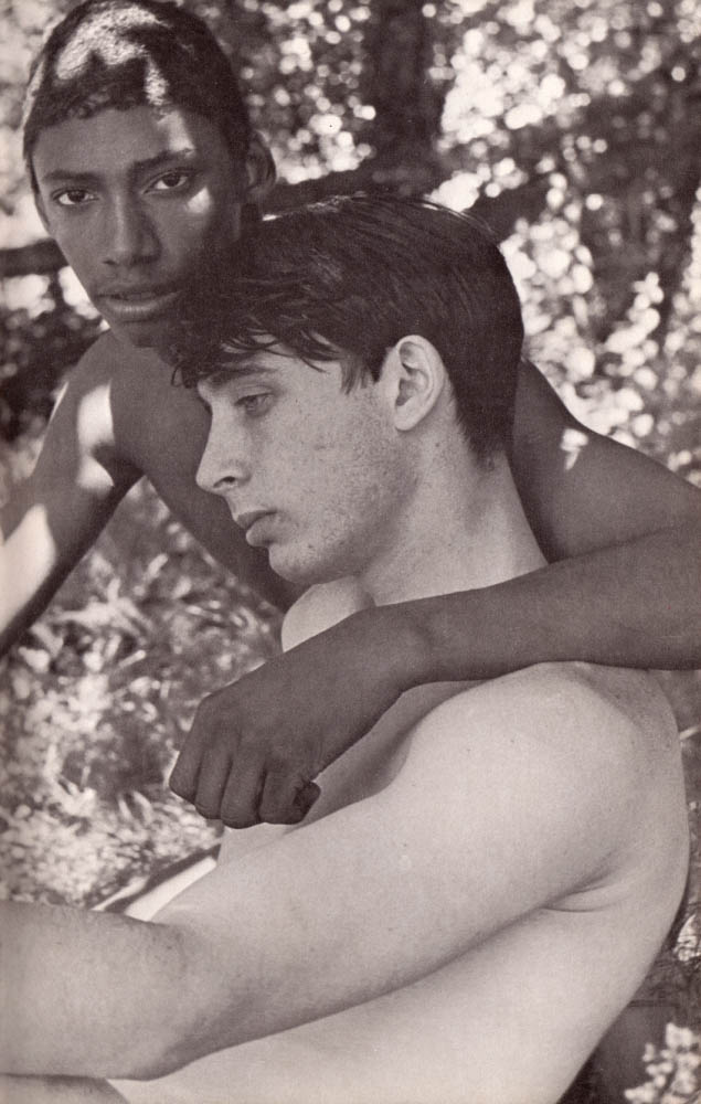 creatureblackl1's tweet photo. Rod Steele (and Gary Hicks) [Photos by Rick Dion Studio] Portland, Oregon, 1968 #rodsteele #garyhicks #rickdionstudio #vintagemen #gaymen #vintagegay #nakedmen #nakedgay https://t.co/hMFvh32P1s
