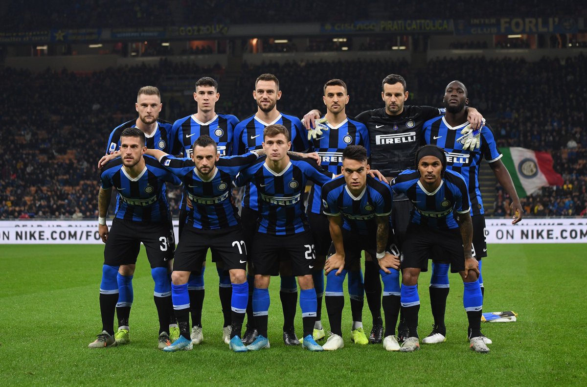 InterClub1908's tweet image. ⚫🔵🐍@SerieA risultato finale #INTERVerona 2-1 gol di  Matías #Vecino @vecino e Nicolò #Barella bella vittoria Sempre #ForzaInter #SempreForzaInter #NotForEveryone #FCIM @Inter #Inter #InterFans #Pazzainter #Amala #SerieATIM #SerieA #interclub #interclub1908 @InterClub1908_ 🖤💙