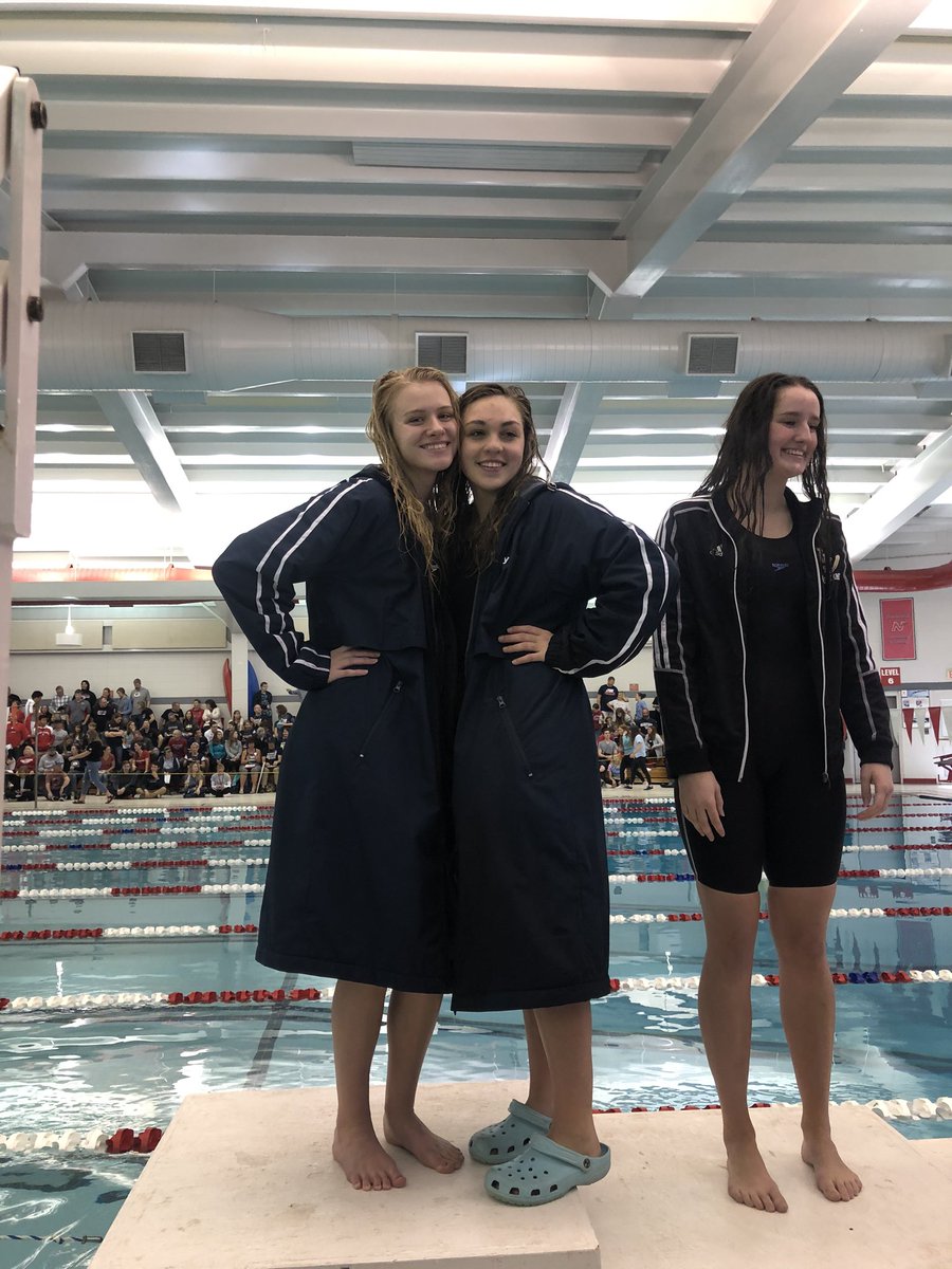 The 200 IM finished with Adie Tooley taking THIRD with a time of 2:11.33 and Emma Lasecki taking FIRST with a time of 2:02.17. Breaking a POOL RECORD and a SECTIONAL RECORD!! #statequalifier 🎉