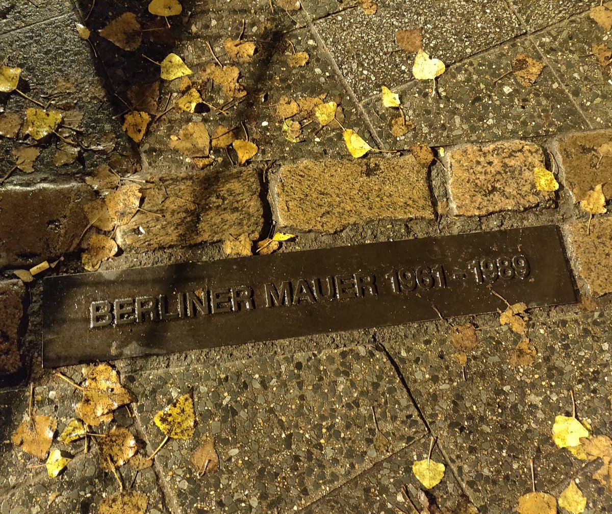 Remembering 30 years of peaceful revolution. I spend my entire life in this very special and history laden city, that has so many faces and is home to so different people. #BerlinWall30 #Schrippe