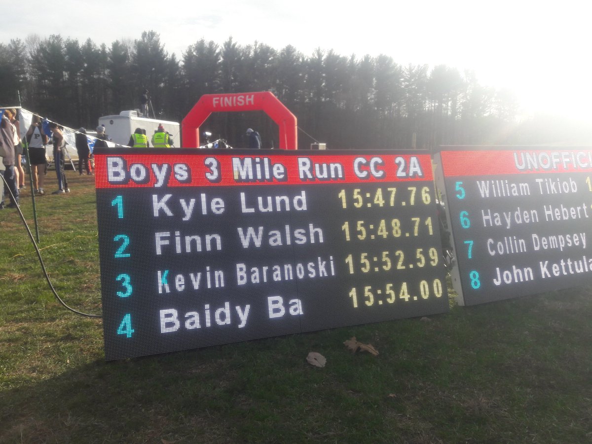 .<a href="/KyleLund8/">Kyle Lund</a> wins an absolute thriller! #MDStateXCMeet