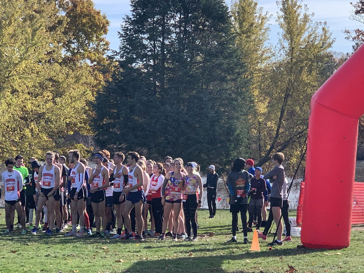 runnerantics's tweet image. Team Tacocat reporting for duty! Really glad to have been talked into running the #pvdfallcomers5k today! It was just like the good old Somerset XC days.. only with better uniforms 😜
#runner