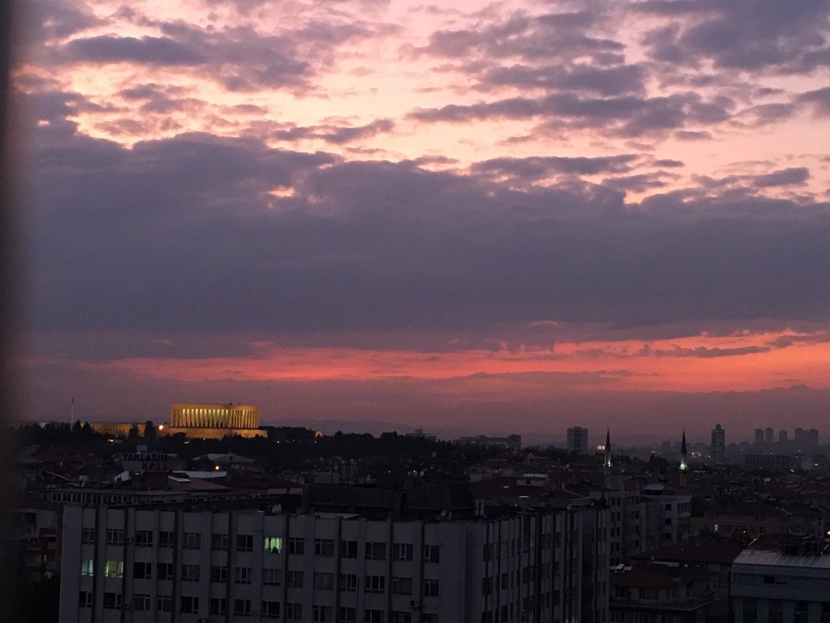 ankarageddo's tweet photo. Ankara’nın en güzel manzarasısın. 

 #10Kasım https://t.co/8RHmQPmAlY