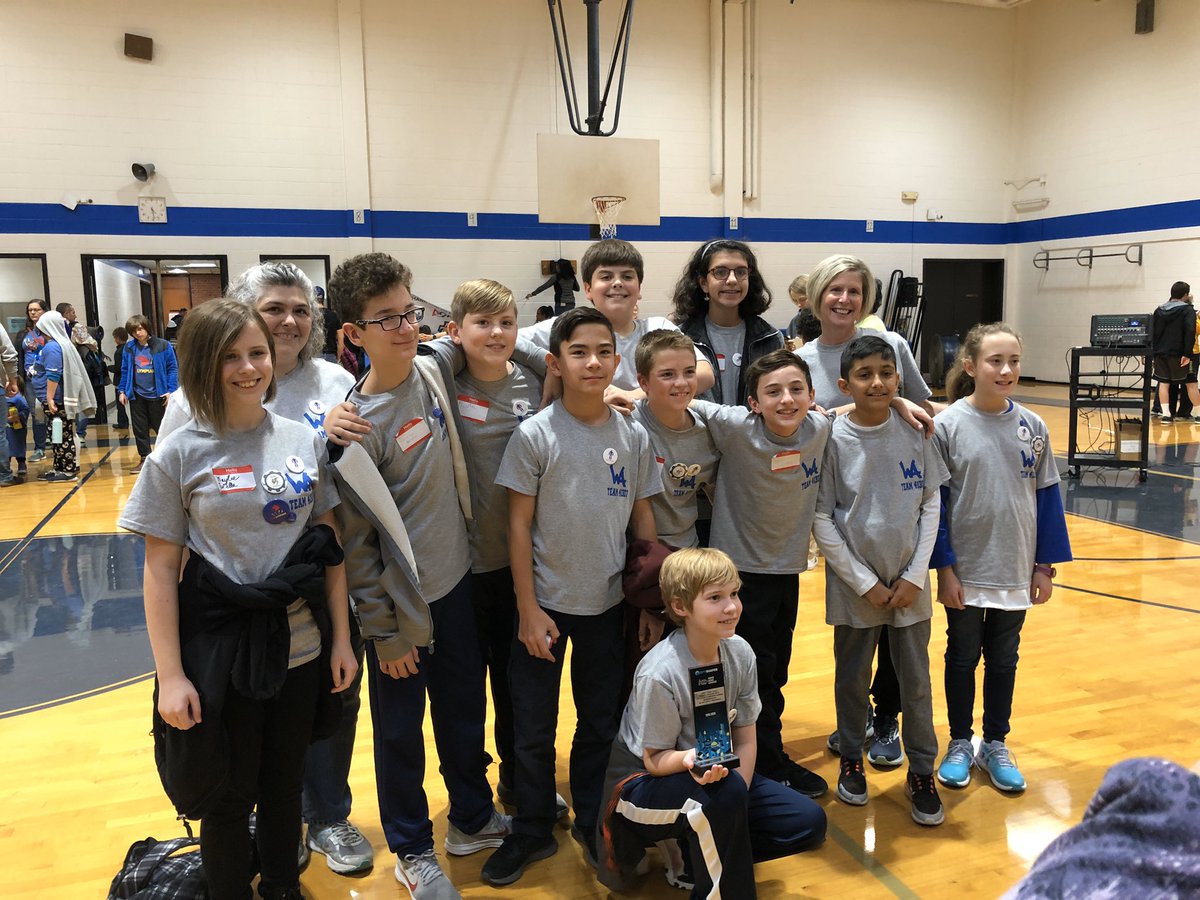 Stephan_Math's tweet image. Congrats to the @WAMBraves Bravebots!! Took first place in qualifying and heading to the state robotics competition in January!