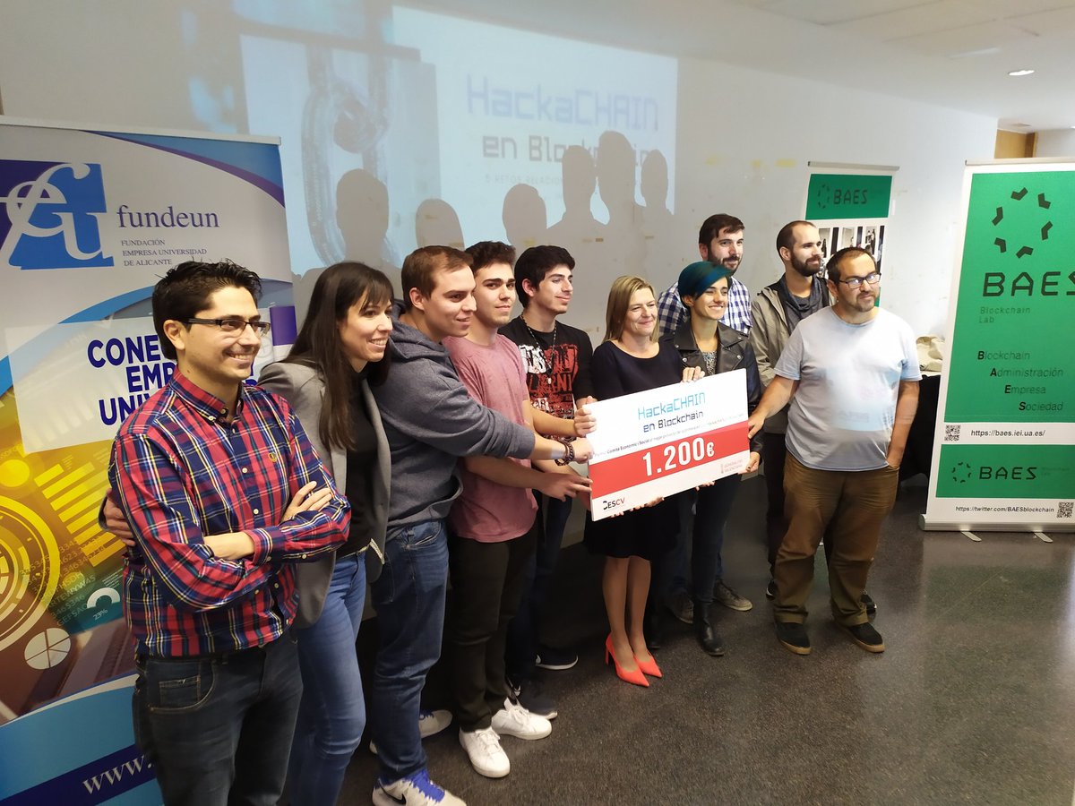 rafalafont's tweet photo. Gracias mentes inquietas, mentores, patrocinadores,empresas retadoras e instituciones implicadas en hacerlo posible.Las pruebas de concepto basadas en la red #blockchainFUE han sido realizadas en menos de 24 horas por equipazos comprometidos 100%.Querer es poder!#hackachainFUE-FP https://t.co/0tN8SdmEiO