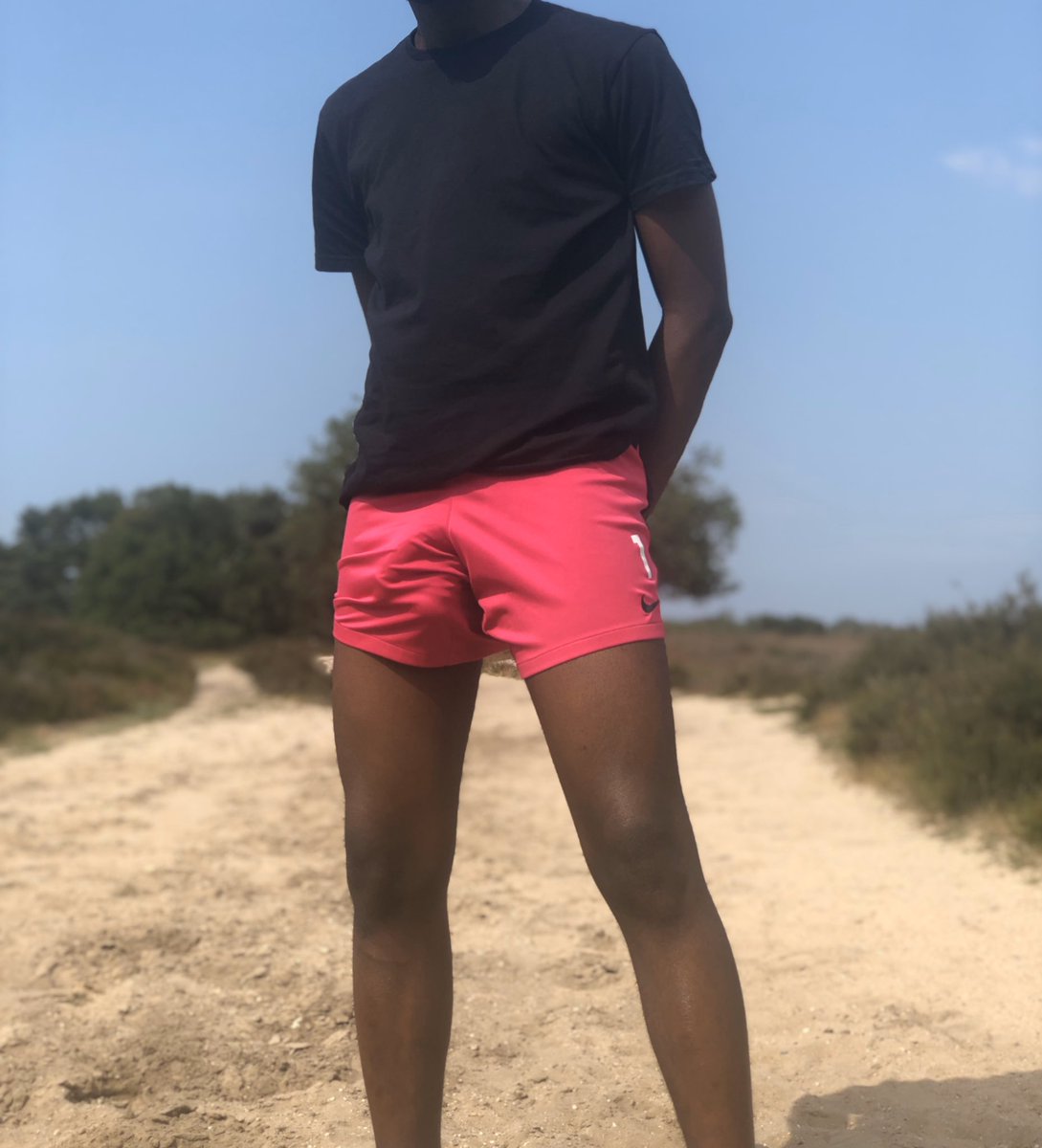 An oldie but deffo worth to post. I miss the summer 😫! Ready for my next #pajamabulgechallenge pic? 😈

#bulge #freeballing #morningwood #gaybulge #dick #vpl #gayexhibtionist #gaypublic #publicgay  #gaycommando