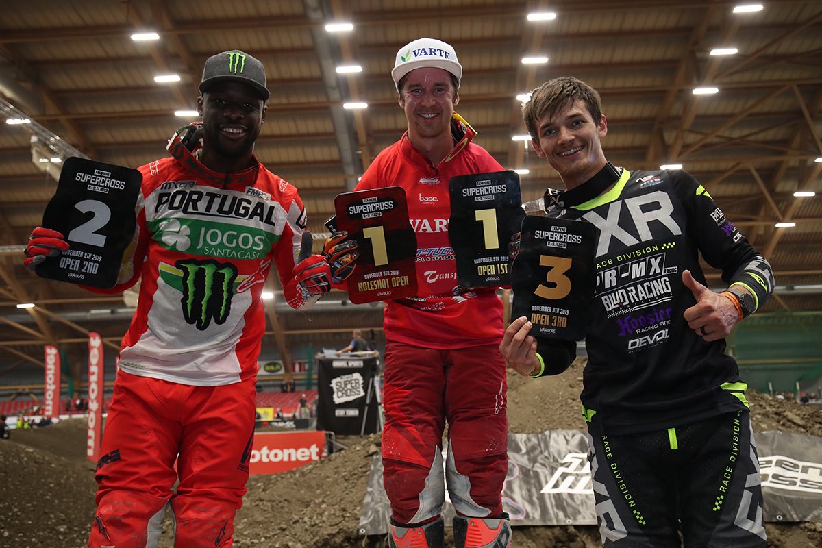 Tampere Supercross, saturday: 1. <a href="/HarriKullas151/">Harri Kullas</a>  2. Hugo Basaula 3. Team <a href="/pulpmx/">Steve Matthes</a> <a href="/cadeclason52/">Cade Clason</a> ! With Team <a href="/swapmotolive/">SwapmotoLive.com</a> rider @alexray61 crashing out of the race, Team <a href="/pulpmx/">Steve Matthes</a> took the glory!