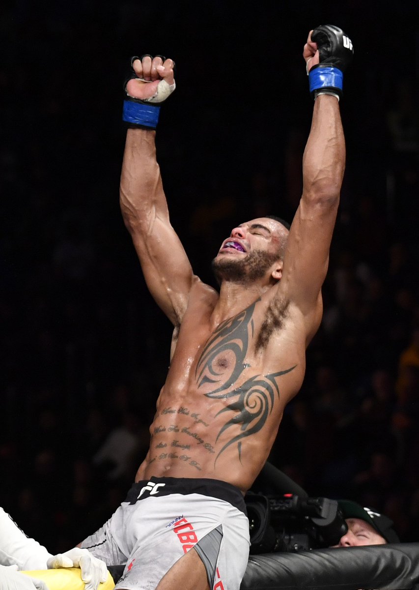 "You’ve got a lot of people on the outside looking in, people who look at us and see how we perform. For all those who doubted me, what are you going to say now? I’ve come back stronger." - @DanHotChocolate after his #UFCMoscow KO win.
Results: https://www.ufc.com/news/ufc-moscow-fight-results-zabit-magomedsharipov-calvin-kattar …