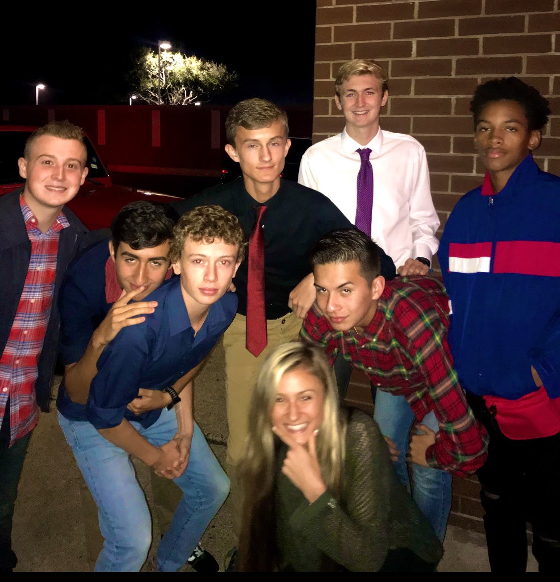 eemilycolee's tweet photo. a HUGE good luck to my little bros who are racing right now and CONGRATS to Maddie who did amazing at state today❤️❤️❤️ wish I was there right now but am SO PROUD OF YALL 🤩 @TheKlein_XC_TF https://t.co/ftFM63eSh9