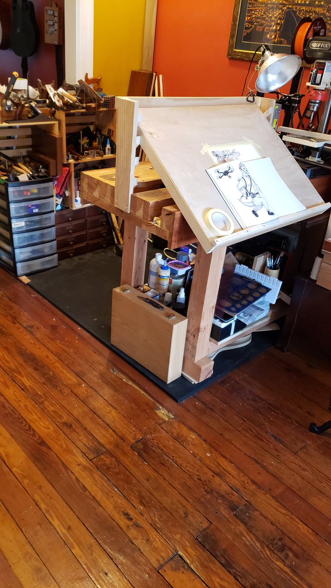 makebrooklyn's tweet image. I feel like this is a build @donttrythis and @testedcom might appreciate. There was no room in my 5&apos;x6&apos; #tinyshop for a #draftingtable so I made an adjustable drafting top that locks into the tool well on the split top roubo I made a few years ago.