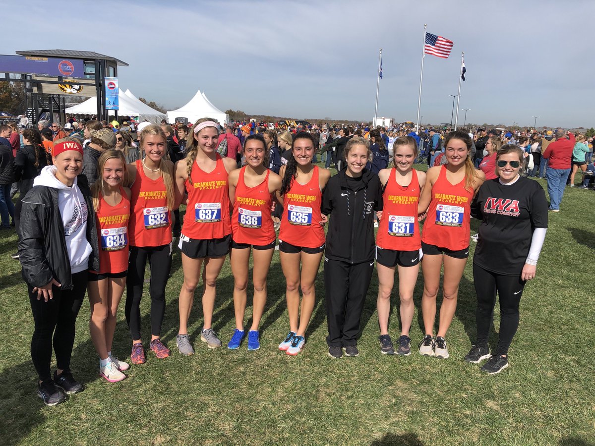Athletics_IWA's tweet image. Congrats to our IWA runners and coaches on a fantastic year. Team finished 8th in the State Class 3.