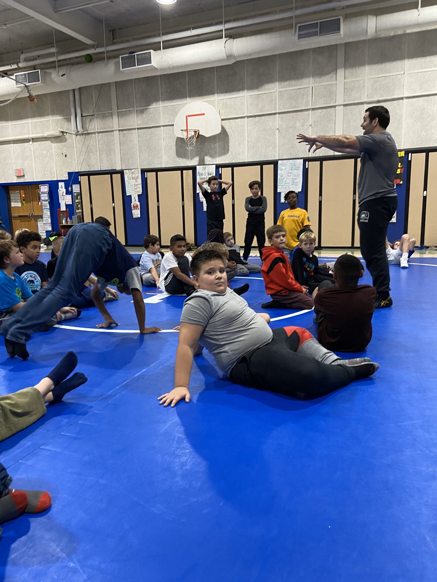 JJHwrestling's tweet image. The Jefferson Wrestling team clinics introduced wrestling to over 115 K-6 students. Hopefully we see many of these students join the JJH team and DGWC!
#programbuilding #D68wrestles