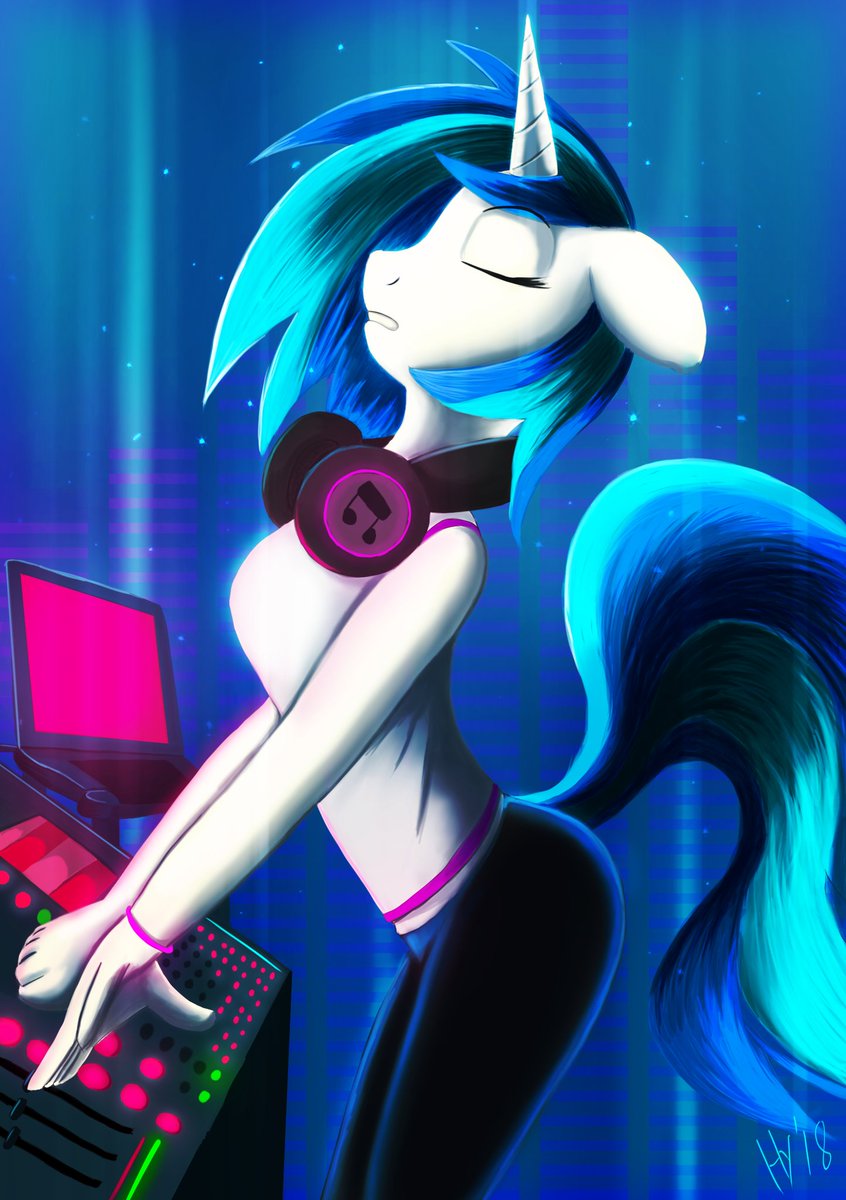Vinyl tweet media