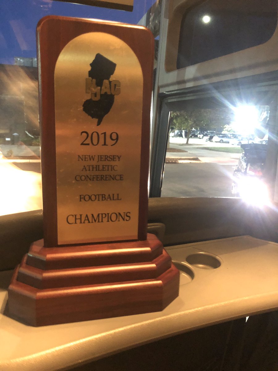 SeaGullFootball's tweet image. CHAMPIONS WEAR GOLD 💯💯🏆🏆💍💍