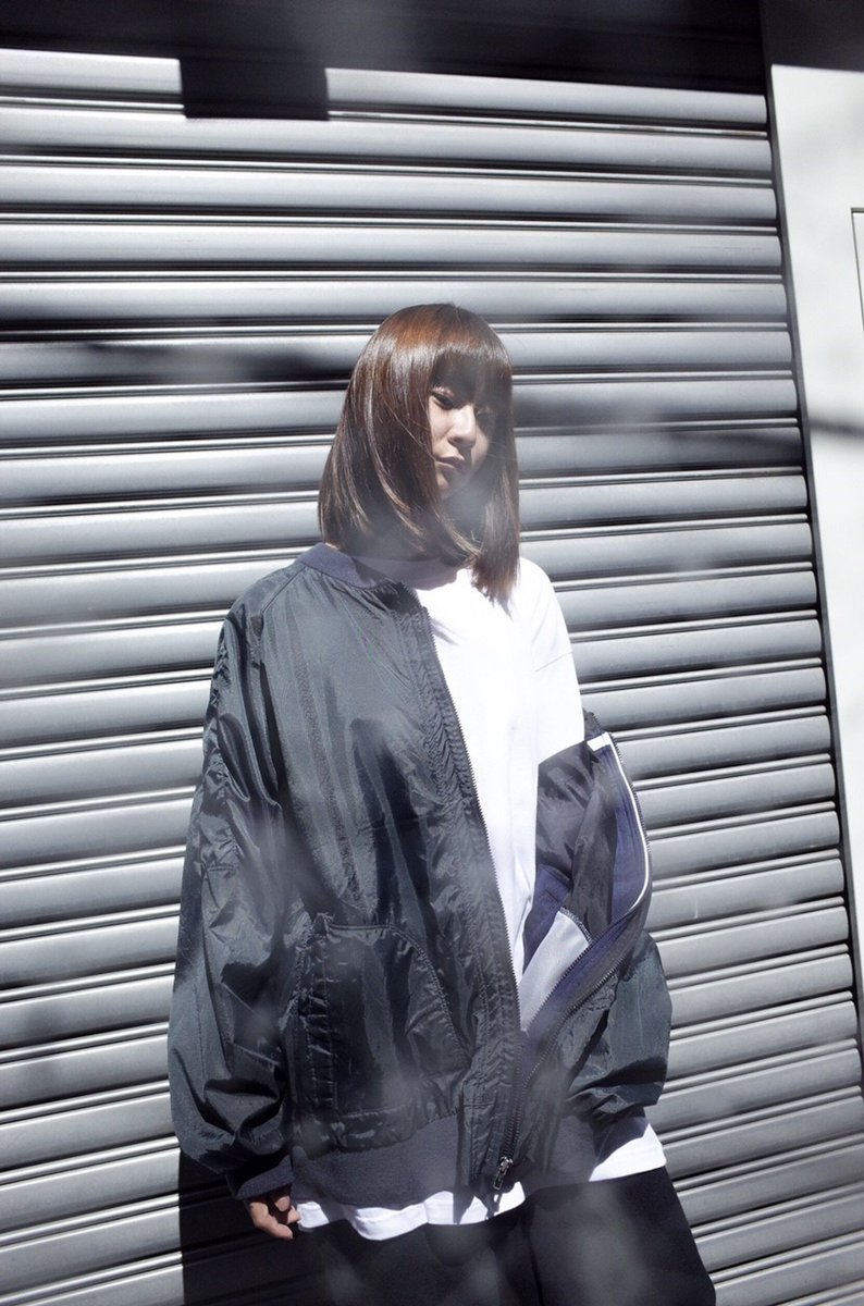 fashionsnap's tweet photo. 「ゼロゼロマルマル（00〇〇）」の44thコレクション。テーマは「侵食」。
https://t.co/iBEaAwlit0 https://t.co/KGJisqZiq3