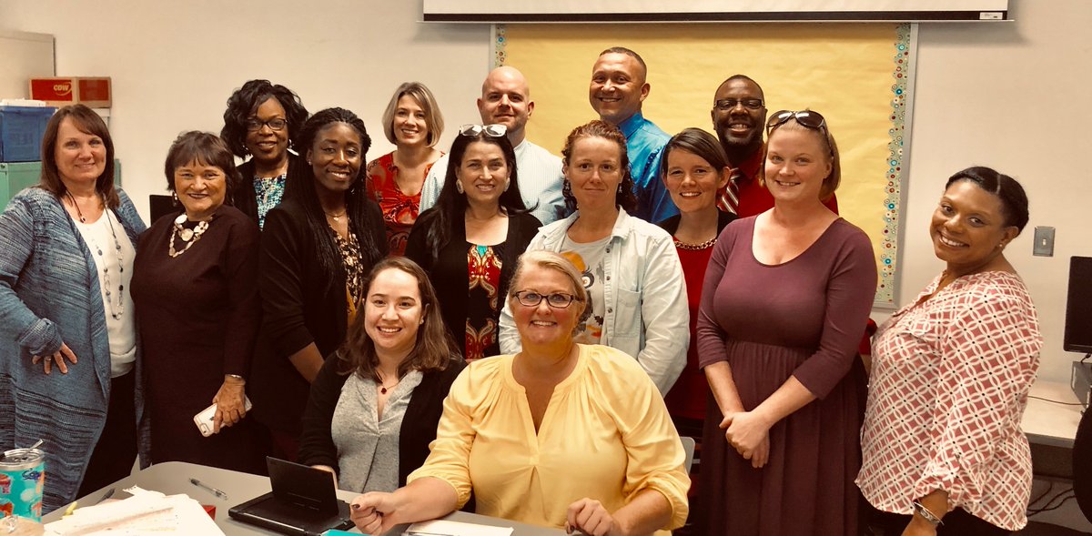 emiliesimeon's tweet photo. Sandhills PDP Cohort 5 members are ready for Spring 2020! #pdpc5 #srecpdp #LeadershipMatters #SRECleadership https://t.co/qN9Yyb3eus
