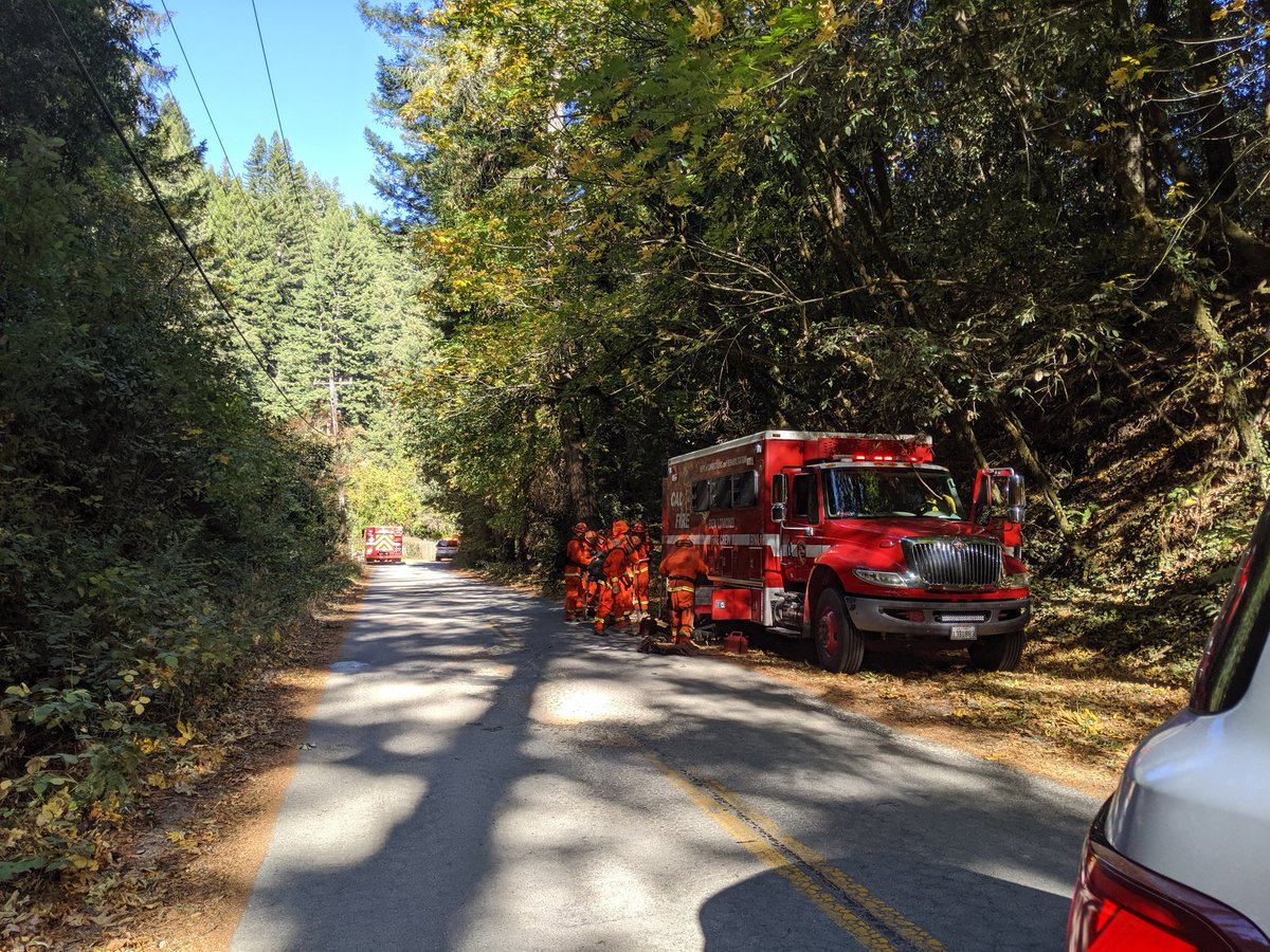 TripECollie's tweet image. The #AllenFire in Corralitos (Santa Cruz mountains) had a lot of Fire Trucks. Seems like it got handled with a swift response. With the power out we couldn't get texts or emails. Just suddenly lots of trucks going by, honking and now lingering smoke from earlier. @CALFIRECZU