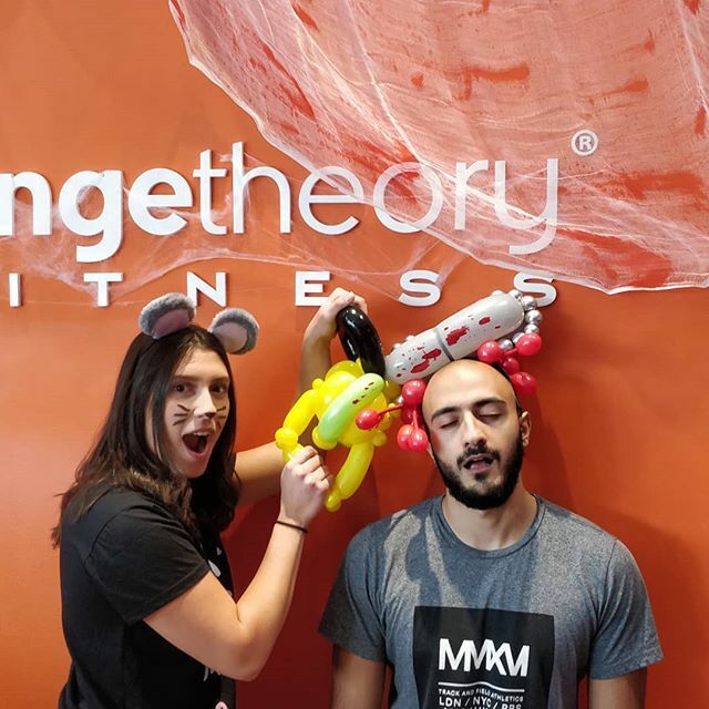 REDRUM!
Another #hellweek2019 day in @otfelginmills

#TwistedInflations is proudly serving #RichmondHill, #Markham, #Vaughan and #Toronto with the #BestBalloonArt in the #GreaterTorontoArea.

#TorontoBalloon 
#TorontoEvent 
#VaughanBalloon
#RichmondHillB… ift.tt/2NxMK4H