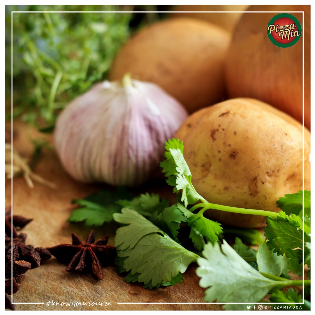 pizzamiagoa's tweet photo. 'Know your source.' 🍅 🌱 We keep our food miles from farm to plate a minimum ... All our ingredients are freshly procured and brought to serve your palate right at Pizza Mia! 😃
.
#Pizzamiagoa #ingredients #spice #panjimgoa #fresh #farmtotable #music #artisanal #openallday https://t.co/MbBOqGZhdn